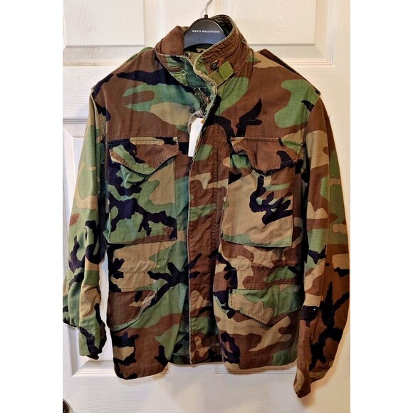 Military Coat Cold Weather Field Jacket Woodland Camo Size Extra Small-Short - Picture 1 of 7